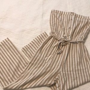 Strapless summer jumpsuit with waist tie